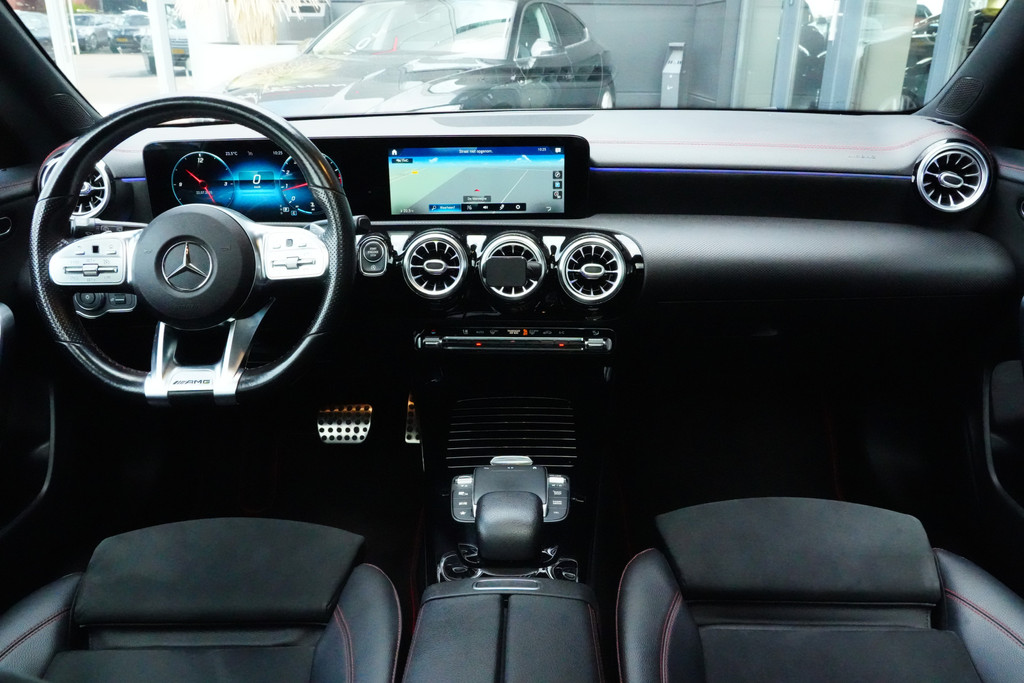 46530244-2.jpg