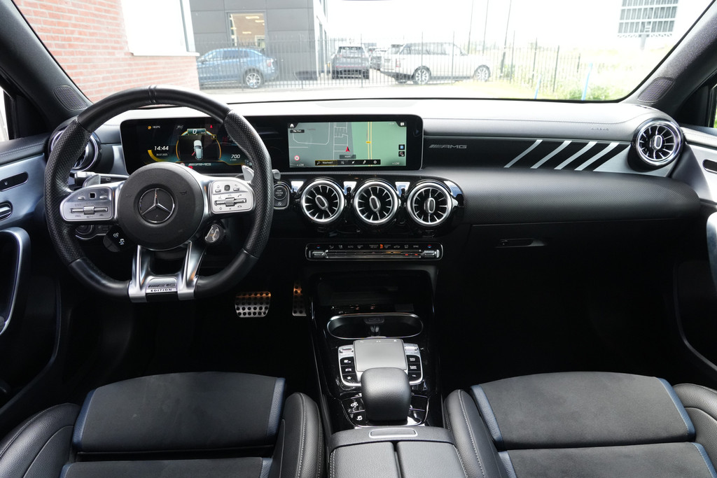 46719774-2.jpg