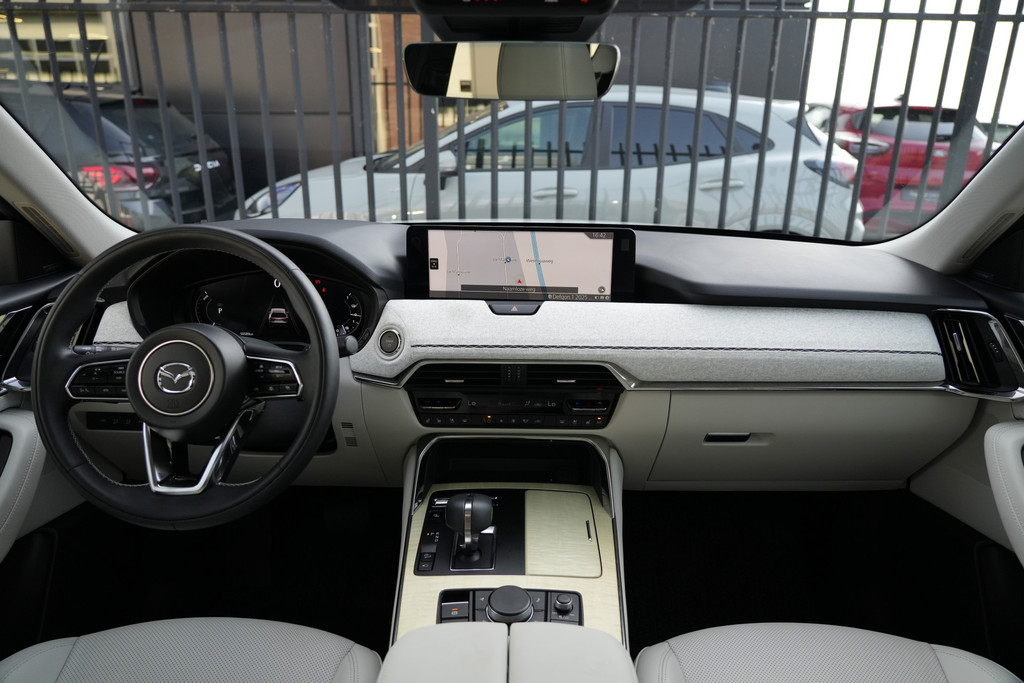 47001927-2.jpg
