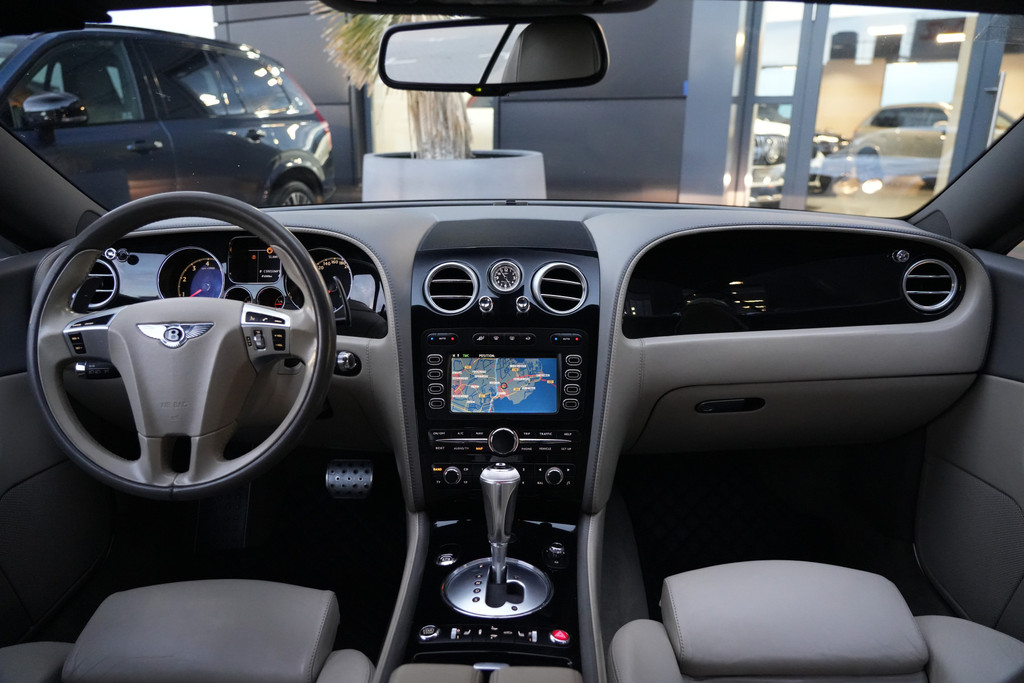 49018161-2.jpg