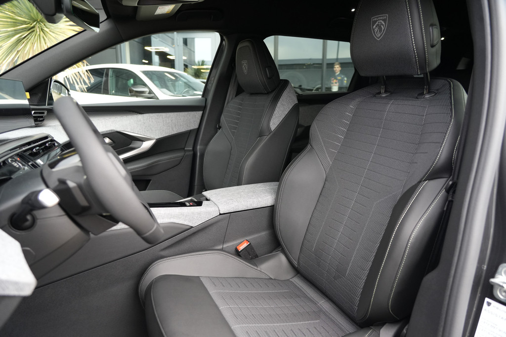 49170151-3.jpg