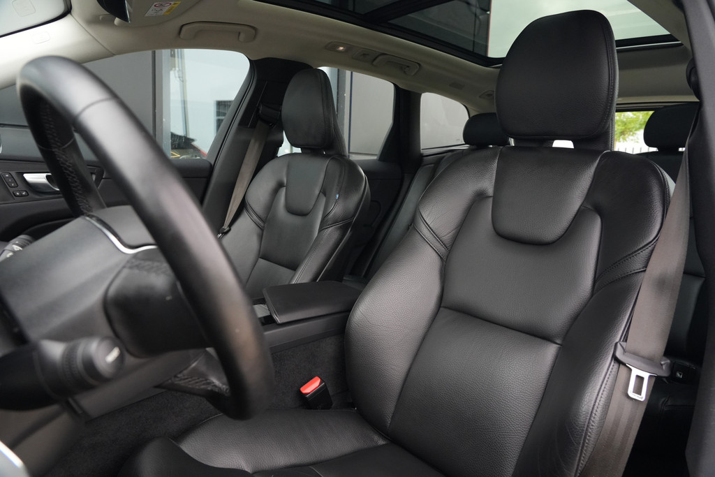 56854388-3.jpg