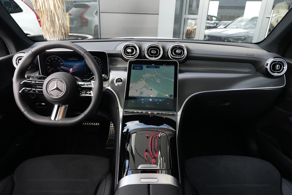57671650-2.jpg