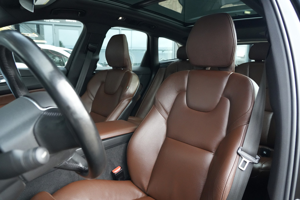 57721294-3.jpg